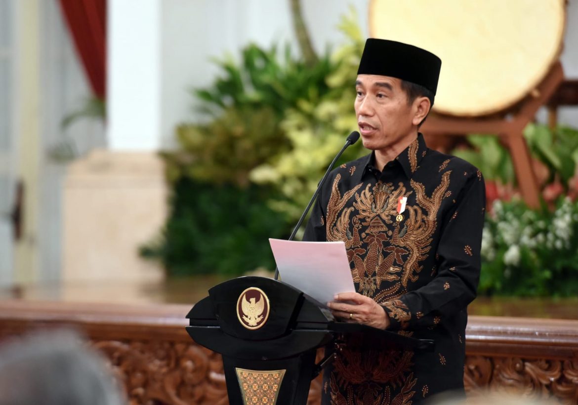 Presiden Jokowi Minta Pengusaha Tetap Waspadai Efek Covid-19