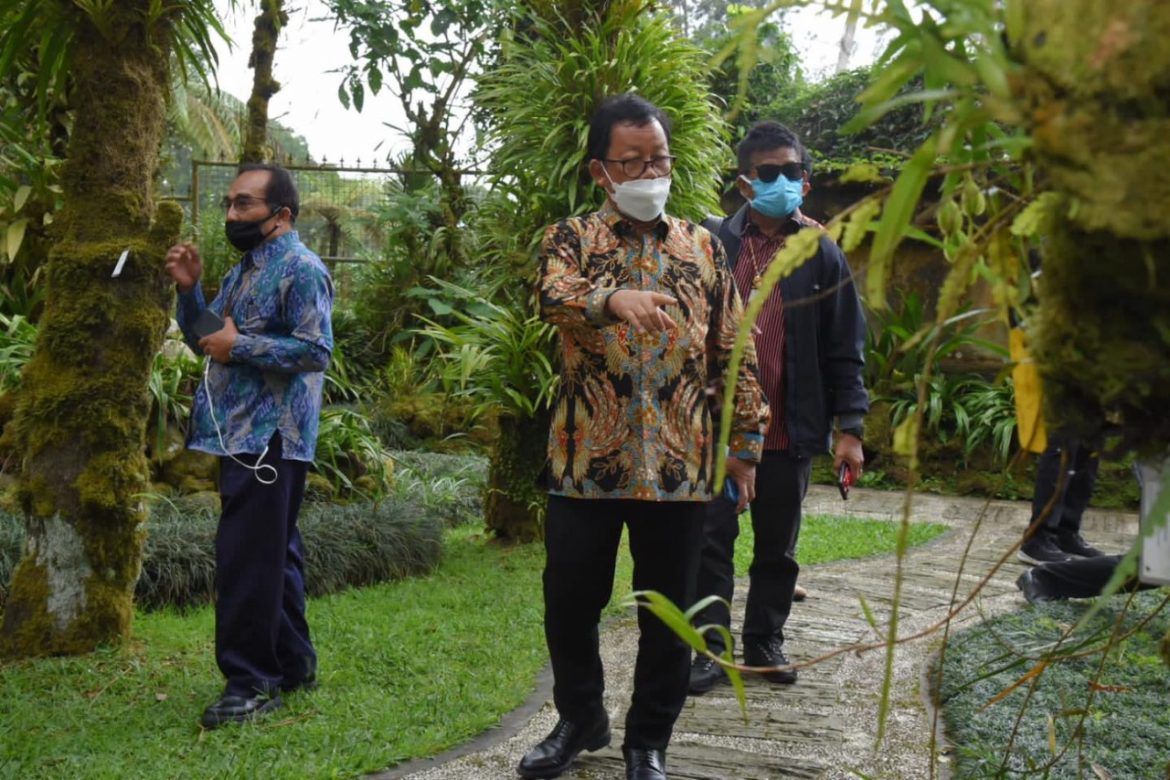 Sugeng Suparwoto Harap Tiap Daerah Bangun Kebun Raya