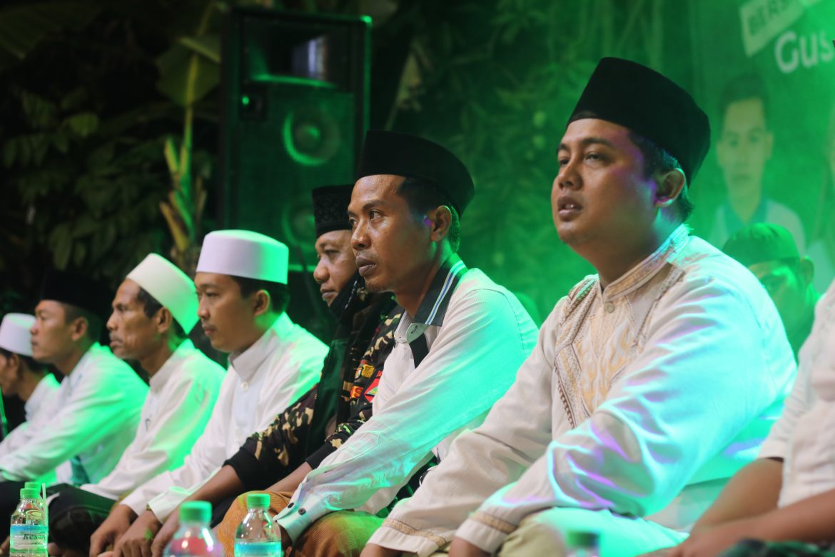 Sebanyak 2000 Pelajar NU Hadiri Trosono Bersholawat Bersama Gus Azmi Iskandar 