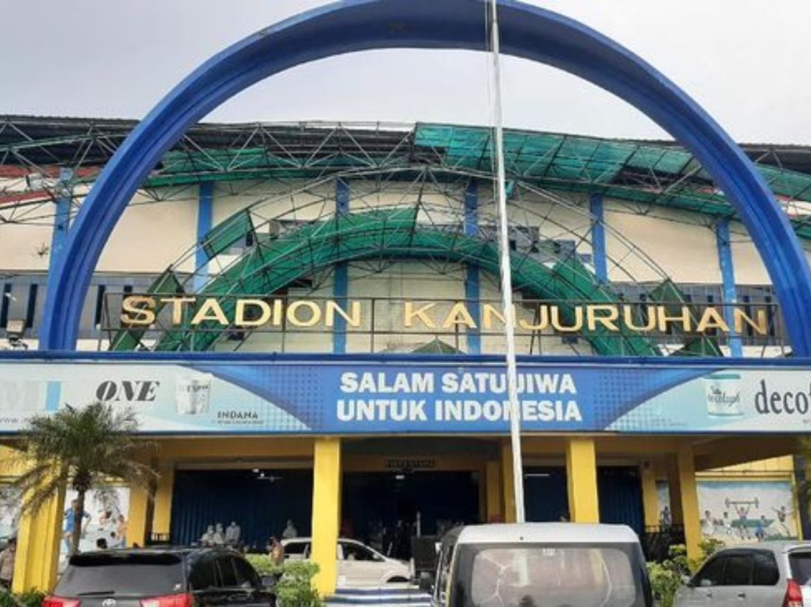 Jokowi Perintahkan Basuki Audit Stadion Kanjuruhan
