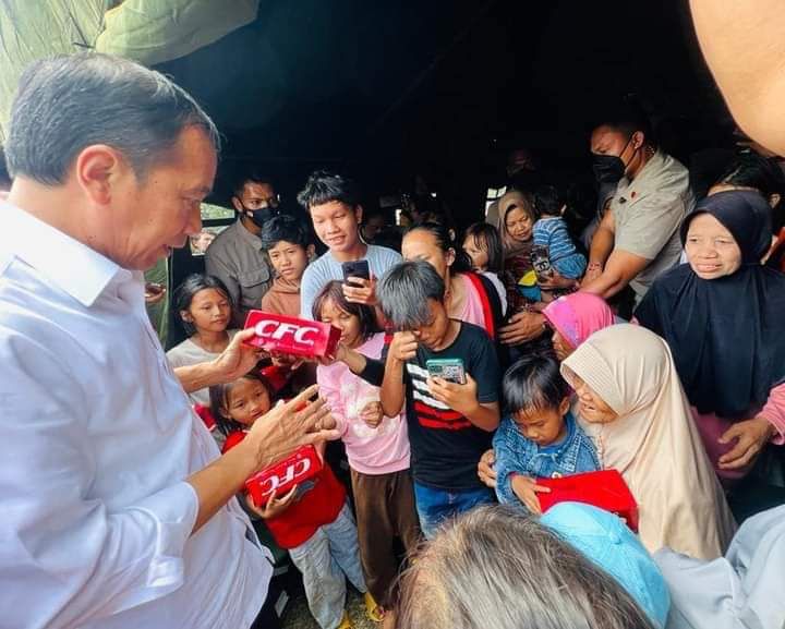 Jokowi Minta Percepat Evakuasi Korban Gempa Cianjur