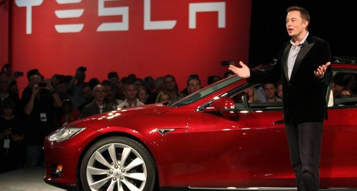 Luhut Enggan Beberkan Kelanjutan Rencana Investasi Tesla di Indonesia
