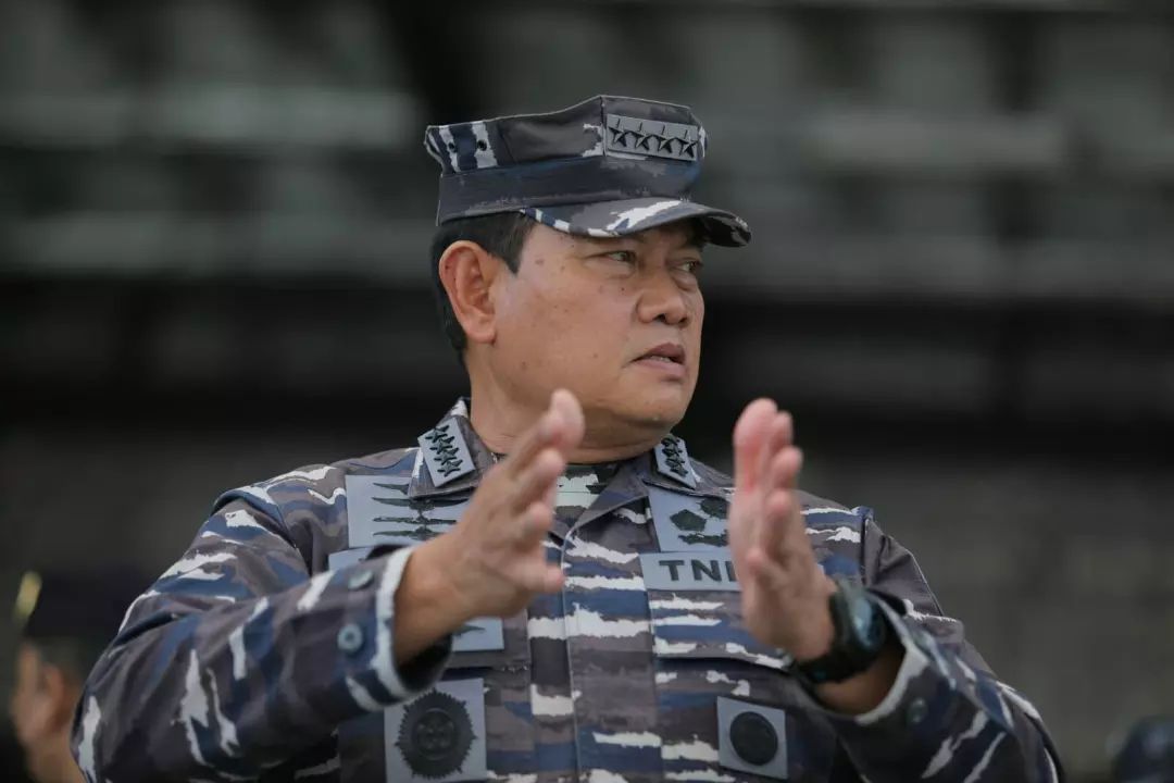 Dewa Usulkan TNI Punya Kapal Induk