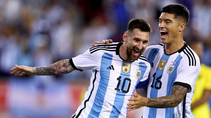Martinez Puji Messi Sebagai Master Sepak Bola