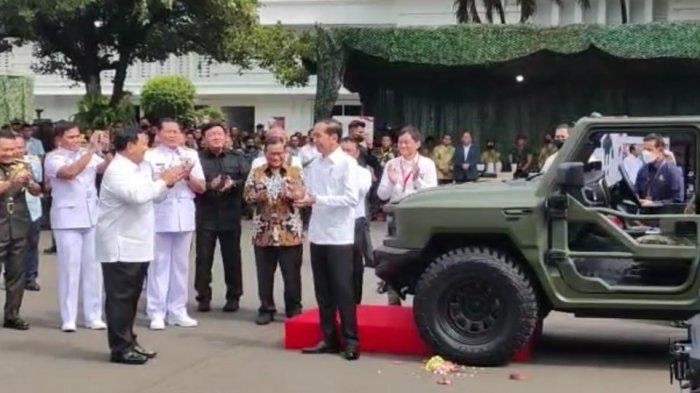 Jokowi Resmikan Nama dan Jajal “Si Maung”