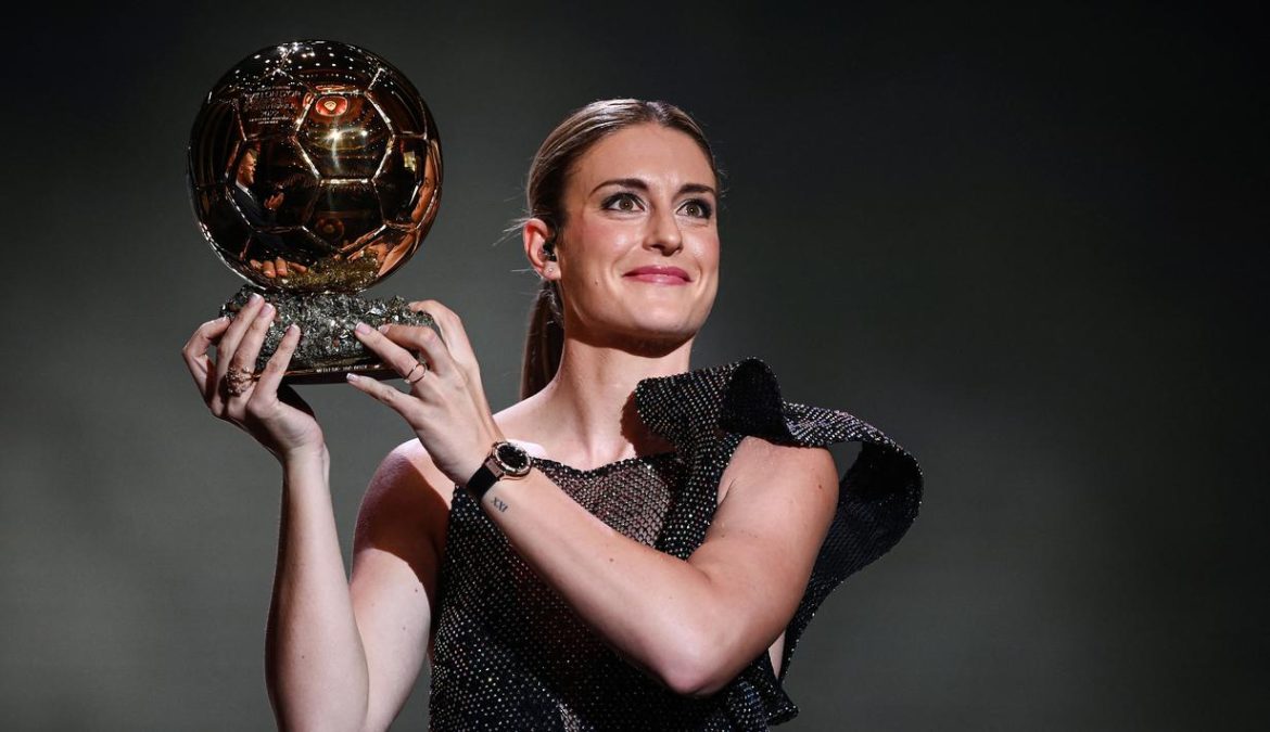 FIFA Pilih Alexia Jadi Pemain Wanita Terbaik, Messi Kalahkan Mbappe dan Benzema
