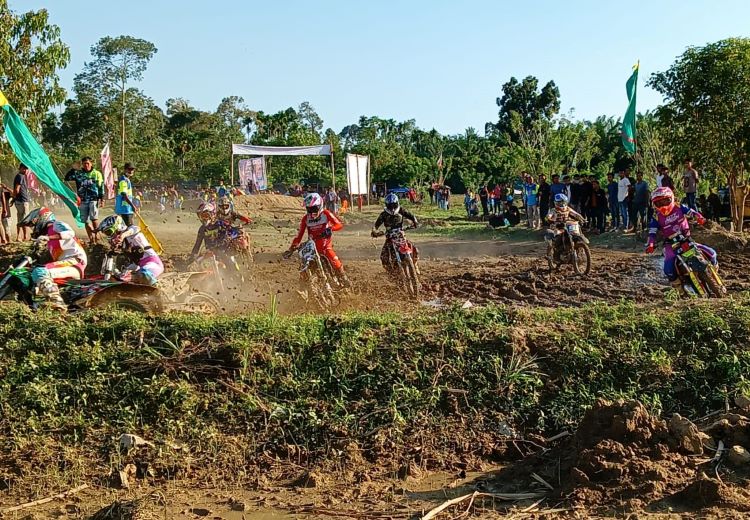 Motocross Grasstrack se-Sumatra Perebutkan 60 Juta