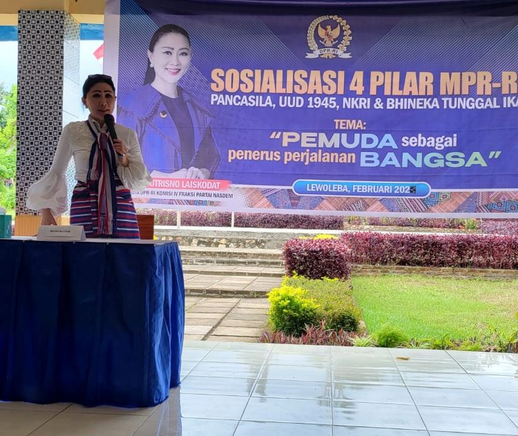 Julie Sutrisno Ajak Siswa SMK Sanctus Jadikan Pariwisata Prime Mover Pembangunan