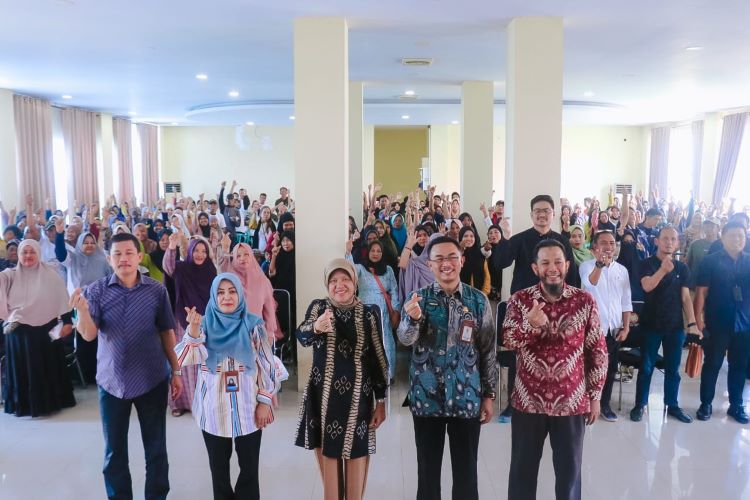 Hasnah Syam Gandeng BKKBN Mengedukasi Masyarakat Wajo tentang Penanganan Stunting