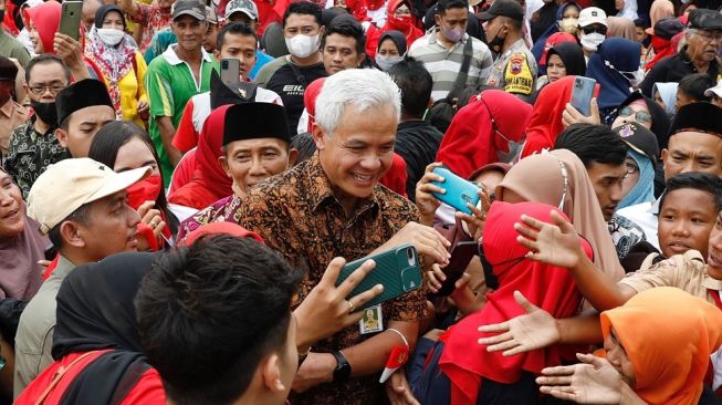 Elektabilitas Ganjar Kembali Kalahkan Prabowo dan Anies