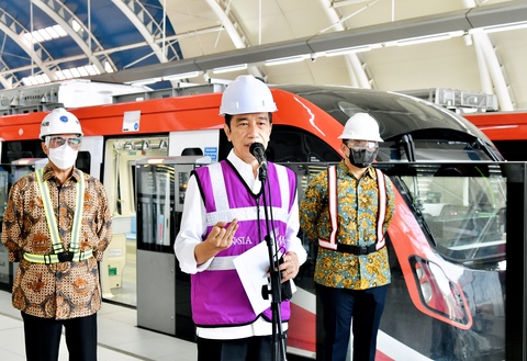 Jokowi Akui Nyaman saat Jajal LRT Jabodebek dari Harjamukti Hingga Dukuh Atas