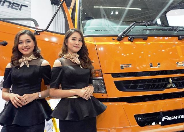 Futuristis dan Tanpa Emisi, Mitsubishi Fuso Pamer Truk Listrik eCanter dan Stasiun Baterai