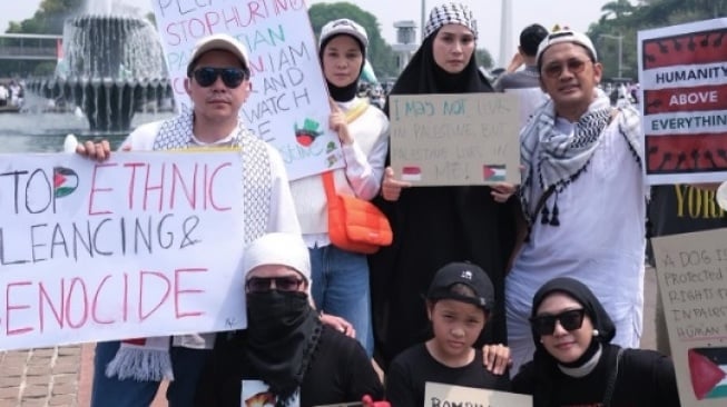 Ajak Keluarga Bela Palestina, Netizien Puji Zaskia Adya Mecca