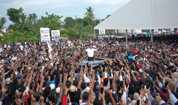 Efek Debat Anies Disambut Lautan Manusia di Bone