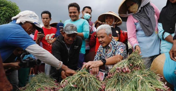 Pupuk Langka, Ganjar: KTP Sakti Jamin Distribusi Pupuk Subsidi Tepat Sasaran