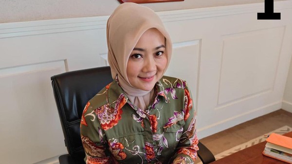 Istri Ridwan Kamil Libas para Pesohor di Dapil Jawa Barat 1