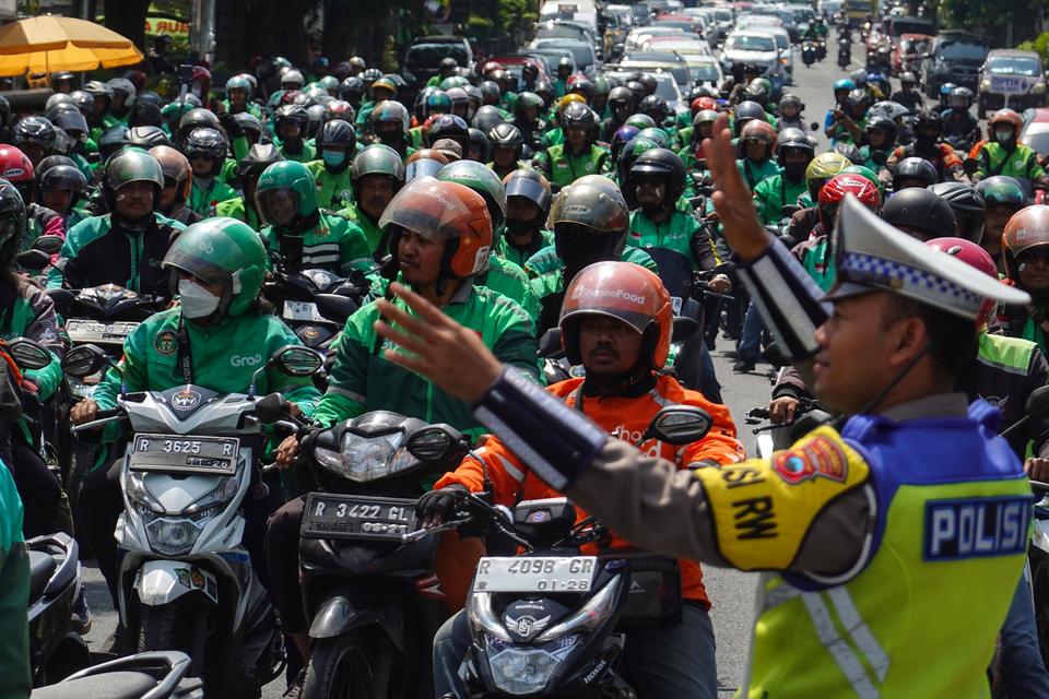 Mahfud Pastikan para Pengemudi Ojol Dapatkan Perlindungan Hukum