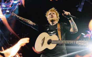 Ed Sheeran Awali Konser di JIS Lewat Lagu Tides
