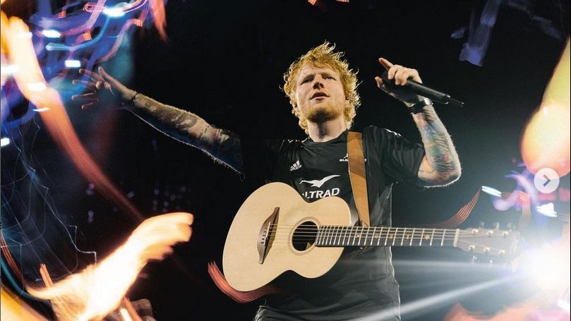 Ed Sheeran Awali Konser di JIS Lewat Lagu Tides