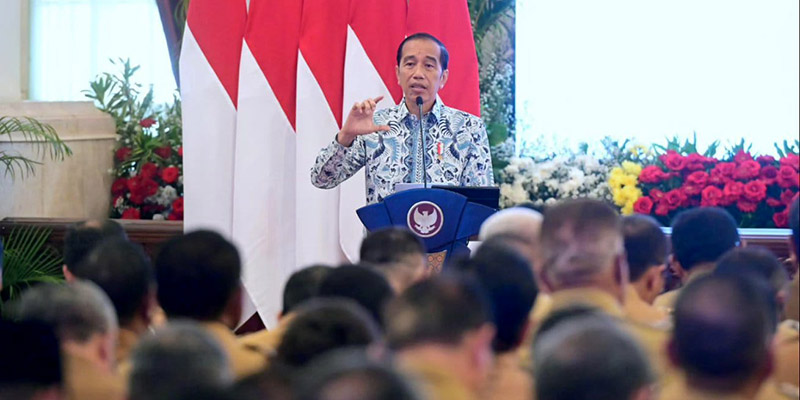 Jokowi Bagikan Insentif Rp1 Triliun untuk Seluruh Kepala Daerah