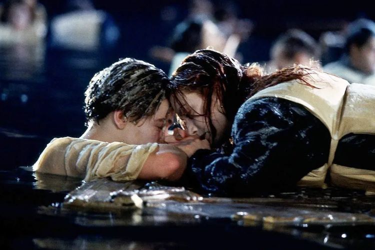 Lelangan Pintu Kapal Titanic Terjual Rp10,5 Miliar