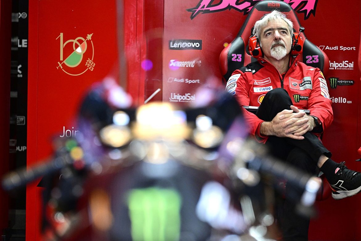 Ducati Corse Bimbang Antara Marquez atau Jorge Martin