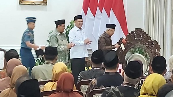 Potensi Zakat Disebut Capai Rp327 Triliun