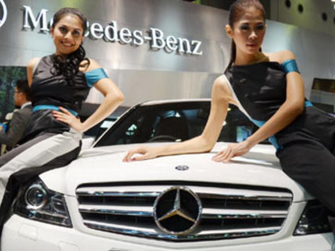 Mercedes-Benz Mulai Produksi Model Listrik Khusus untuk Pasar China