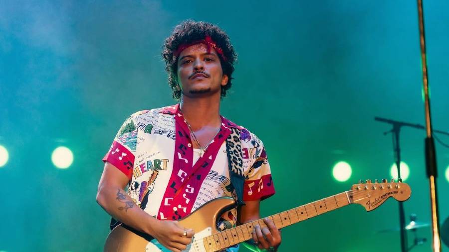 Sebanyak Dua Ribu Personel Gabungan Amankan Konser Bruno Mars di JIS