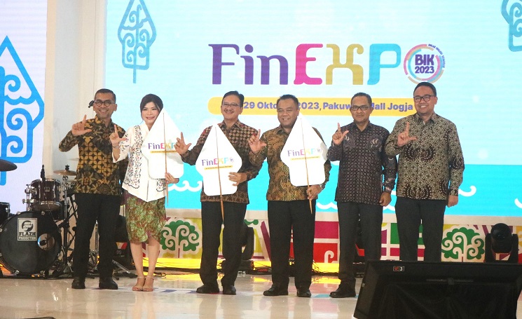 FinExpo Hadirkan Edukasi Keuangan Hingga Kahitna Serta Komika