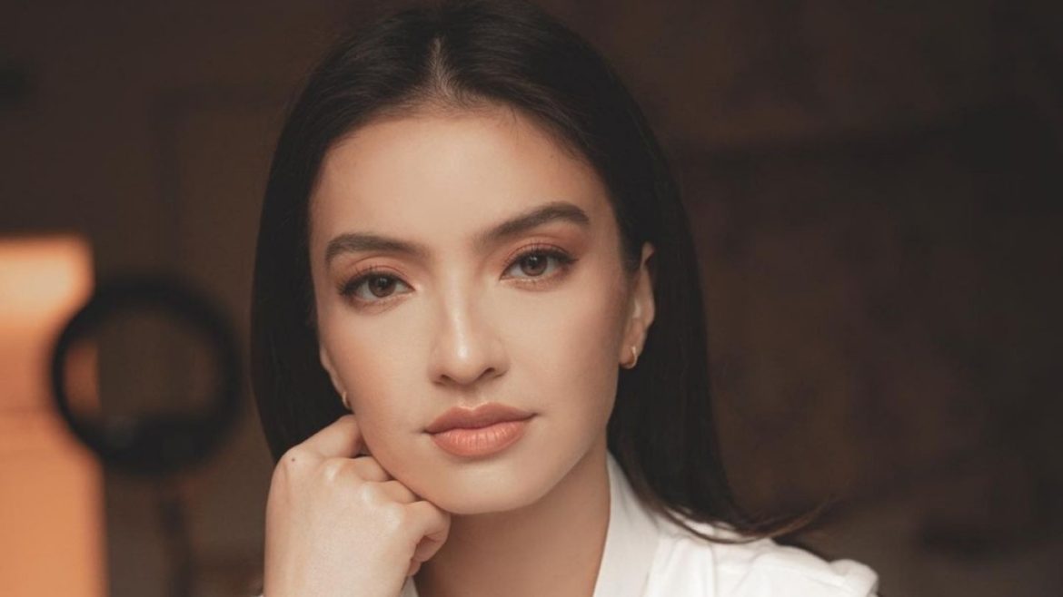 Raline Shah Buka Suara soal Isu Pernikahannya dengan Armstrong