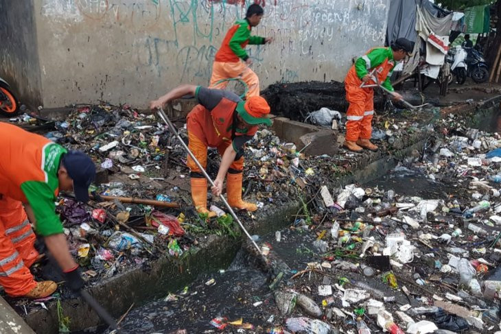 Kali di Jakarta Ditargetkan Bebas dari Sampah