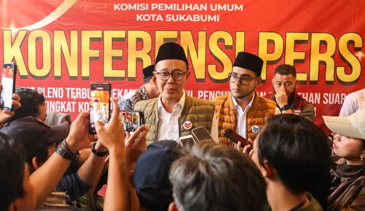 KPU Kota Sukabumi Pastikan Ayep Zaki-Bobby Maulana Raih Suara Terbanyak Pilkada 2024