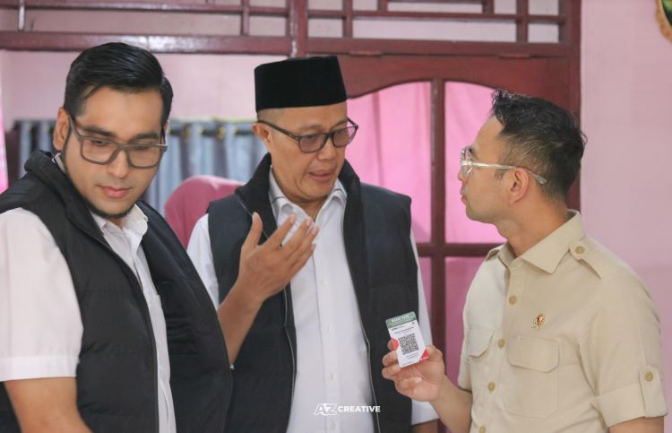 Ayep Zaki Kenalkan Raffi Ahmad Program Wakaf