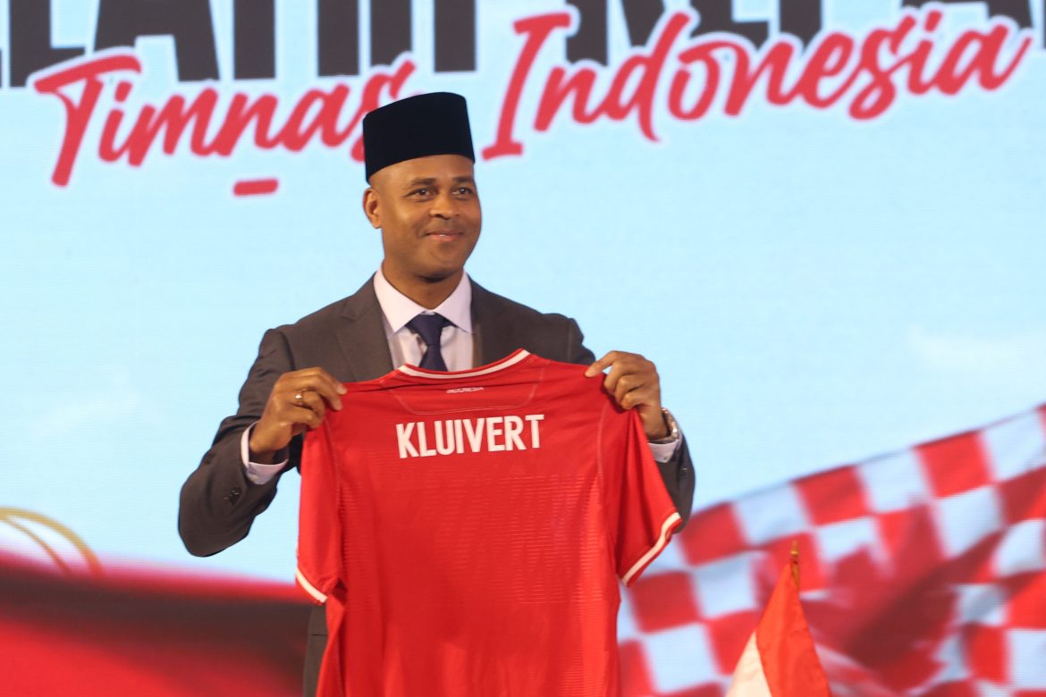 Kluivert Ungkap Formasi yang Bakal Diandalkan saat Besut Garuda