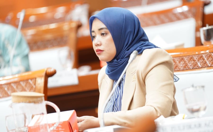 Dini Rahmania Kecam Predator Seks  Layak Dikebiri Kimia