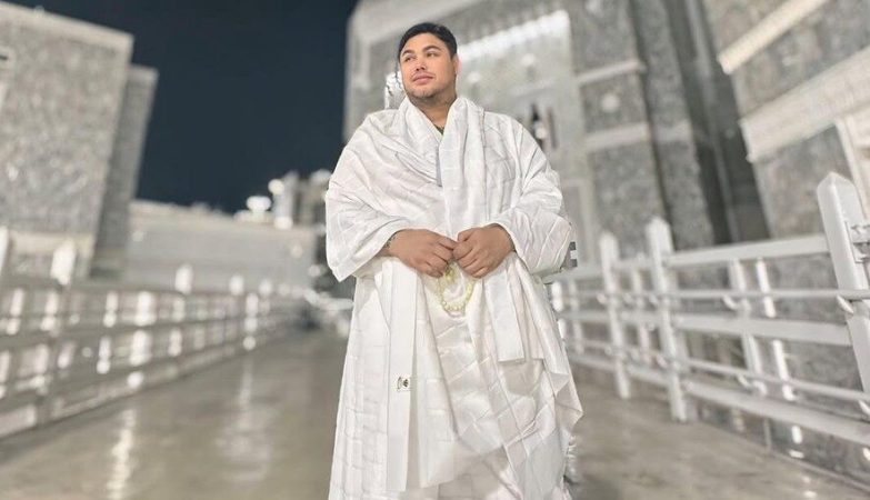 Ivan Gunawan Sapa dan Bagikan Sejumlah Tips Penting bagi Sesama Jamaah Haji