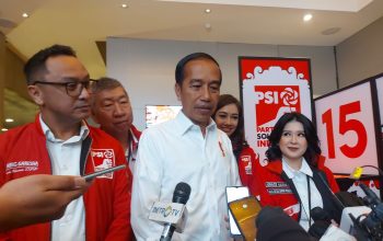 Jokowi Kembali Bicara soal Maju di Bursa Caketum PSI
