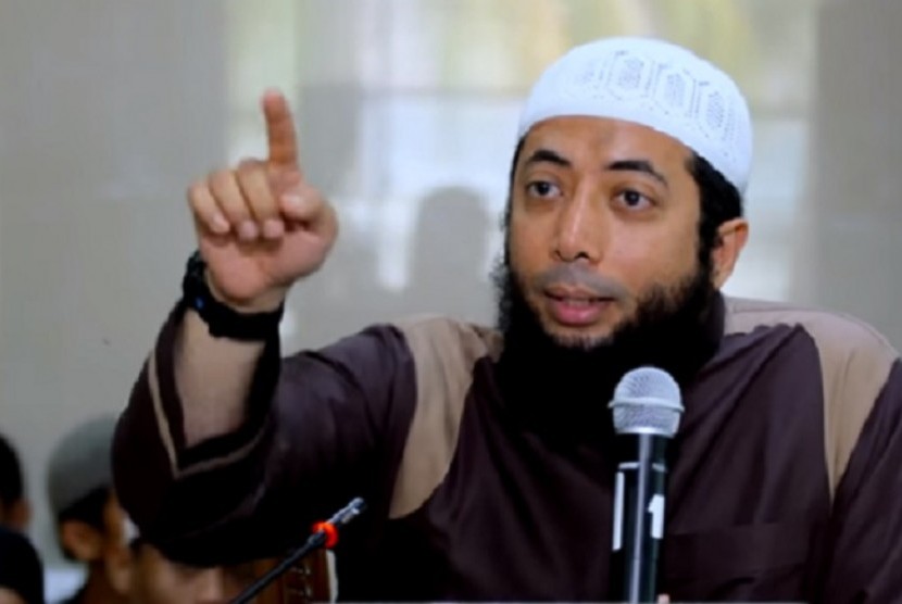 Khalid Basalamah Dicecar Pertanyaan terkait Dugaan Korupsi Kuota Haji
