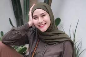 Zaskia Adya Mecca Ungkap Dibuntuti Intel dan Dikawal Ketat Polisi di Mesir