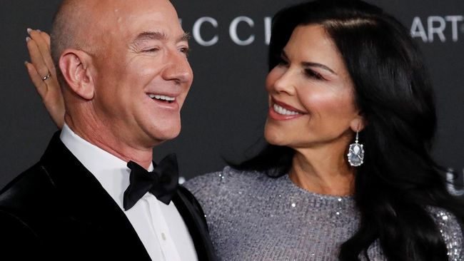 Dihadiri Kim Kardashian Hingga Bloom, Jeff Bezos Habiskan Rp300 Miliar untuk Nikahi Sanchez