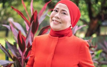Dewi Yull Berbagi tentang Ikhlas dan Tak Mengeluh Nikmati Hidup