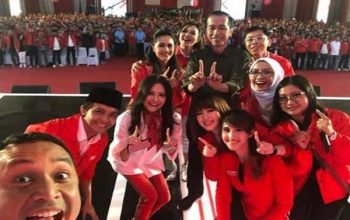 Jokowi Disebut Insecure Akibat Batal Daftar Calon Ketum PSI