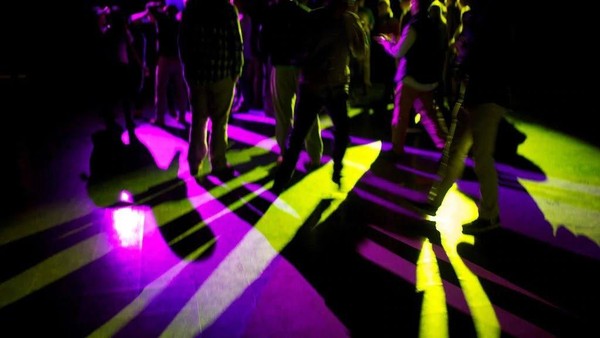 Kekejaman dan Kejahatan Agen di Tempat Hiburan Malam