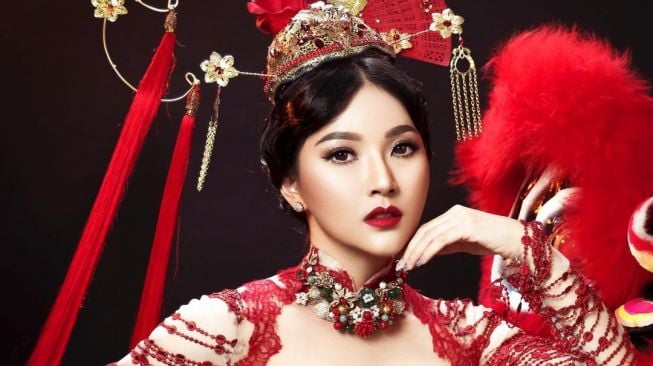 Sarwendah Bahas soal Gunakan Gaun dari Bulu dan Elemen Gemstone