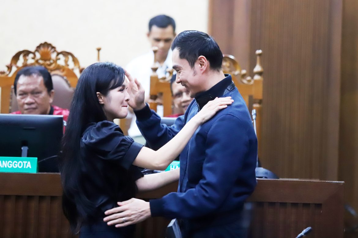 Suami Sandra Dewi Tetap Divonis Penjara 20 Tahun dan Denda Rp1 Miliar