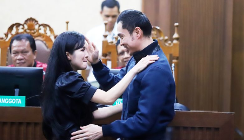 Suami Sandra Dewi Tetap Divonis Penjara 20 Tahun dan Denda Rp1 Miliar