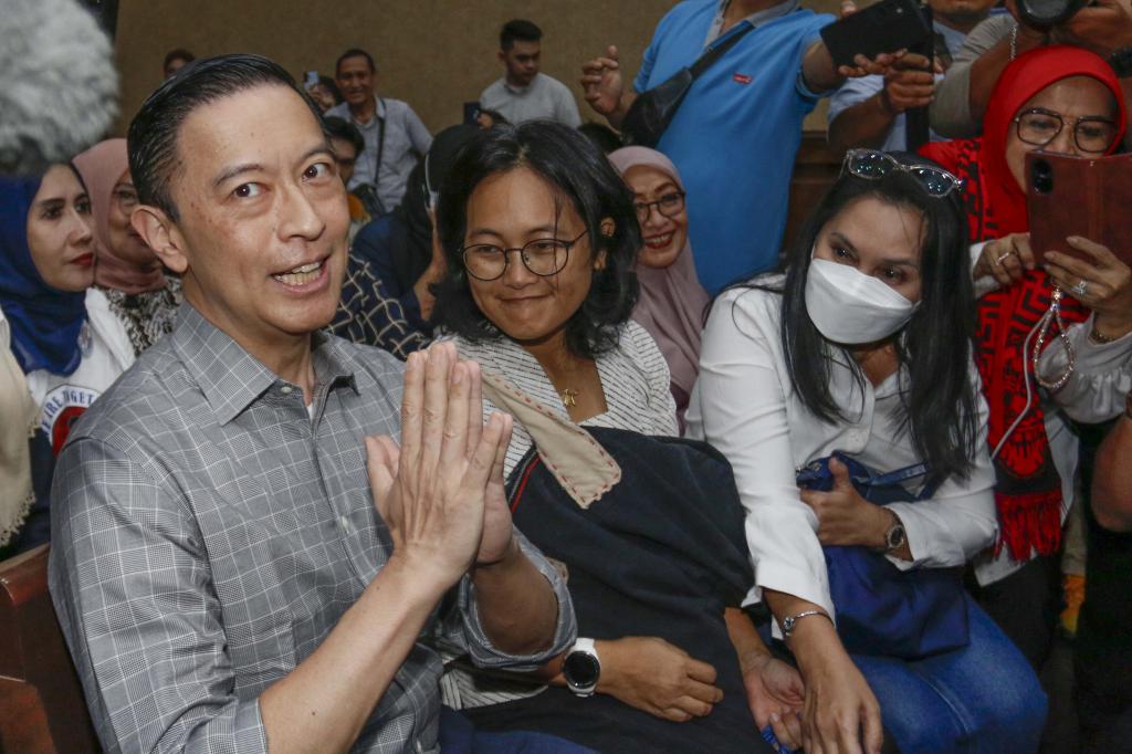 Tom Lembong Divonis Penjara 4,5 Tahun dan Denda Rp750 Juta