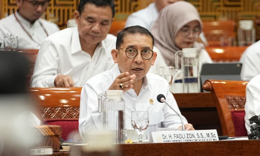 Fadli Zon Akhirnya Minta Maaf dan Mengutuk Pemerkosaan 1998