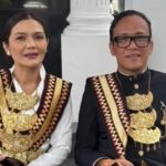 KPK Amankan Sejumlah Barang Elektronik Hingga Alphard dari Rumah Noel